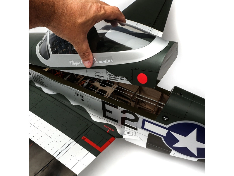 Hangar 9 P-51D Mustang 1,8m 20cc ARF