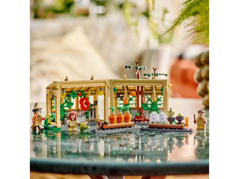 LEGO Harry Potter - Bradavický hrad: Hodina bylinkárstva
