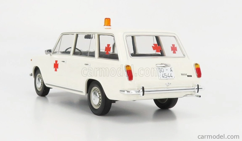 Triple9 Seat fiat 124 Familiare Ambulancia 1968 1:18 Bílá
