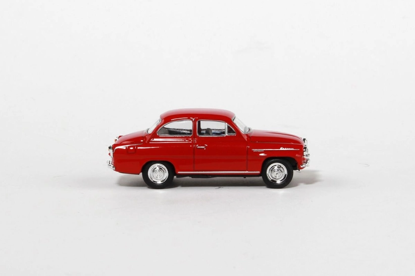 Abrex Škoda Octavia (1963) 1:72 – červená tmavá
