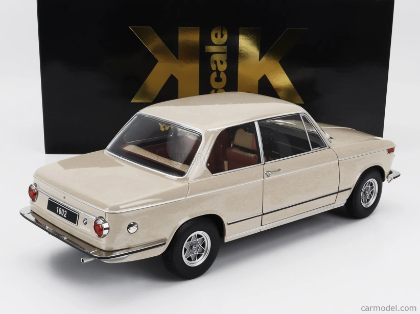 BMW 1602 radu 1 1971 v mierke 1:12 béžová