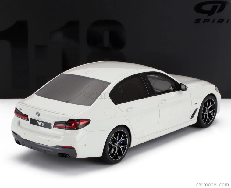 Gt-spirit BMW 5-series 545e Xdrive M-sport (f90) 2023 1:18 Bílá