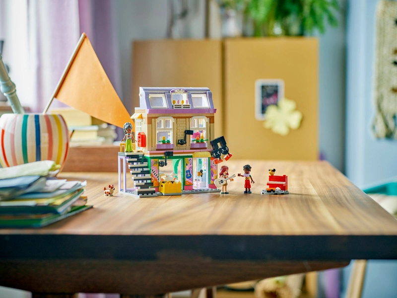 LEGO Friends - Hudobný obchod a byt