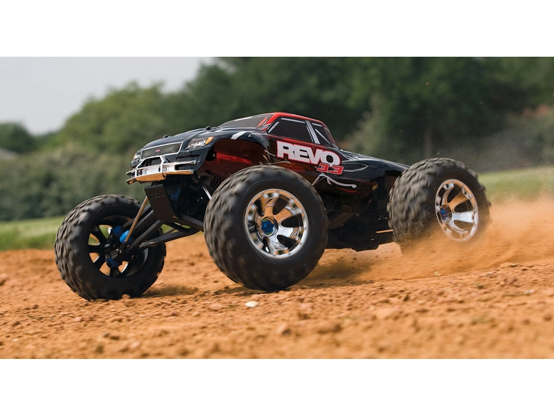 RC auto Traxxas Nitro Revo