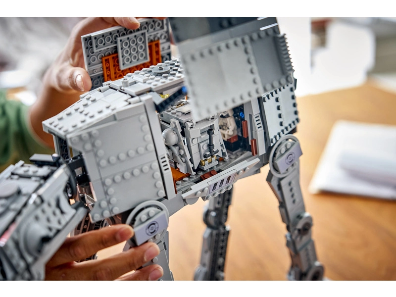 LEGO Star Wars - AT-AT™ s a INT-4 z Imperiálního zůstatku