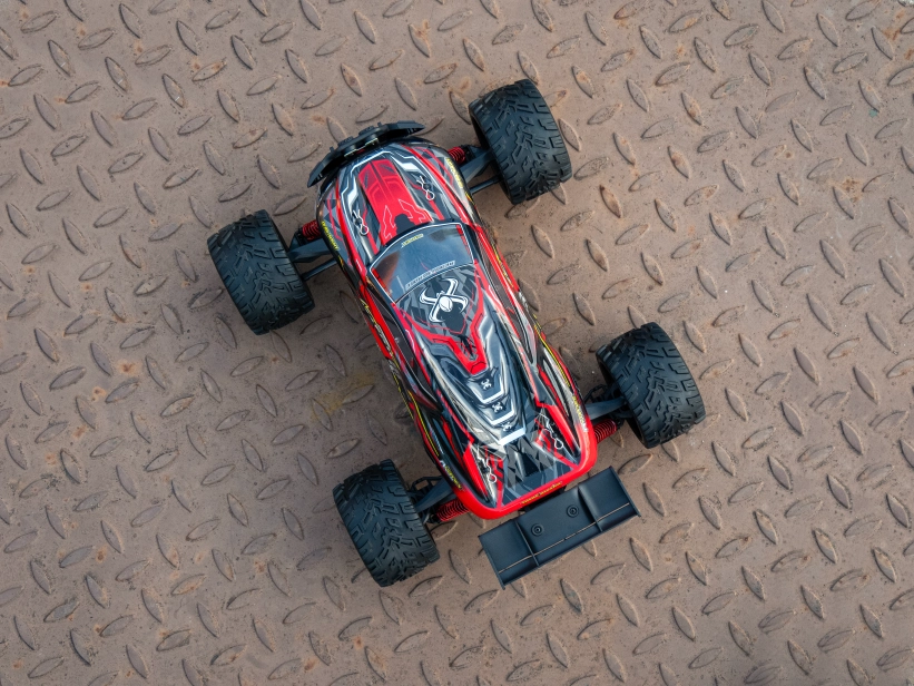 RC auto X9116 Challenger truggy, červená + náhradná batéria