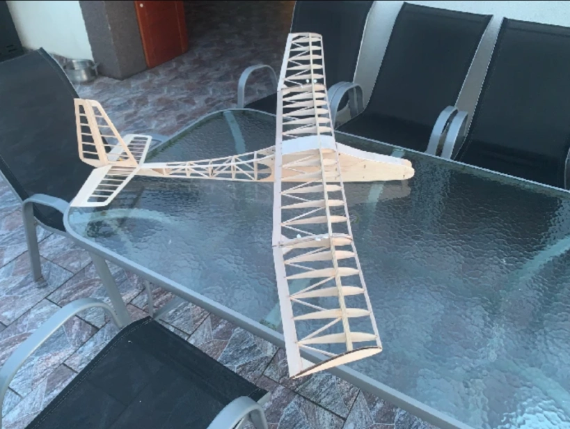 Lietadlo Flamingo 1600 RC elektro