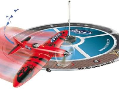 RC letadlo Spitfire Kombat