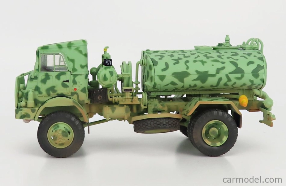 Edicola Pegaso 3045d Tanker Truck 1966 1:43 Vojenská kamufláž