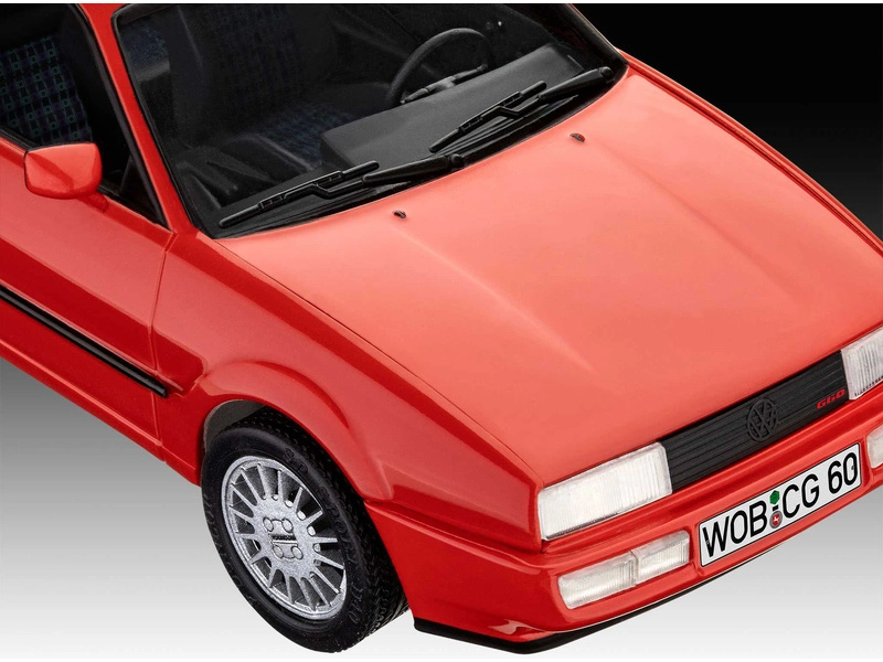 Revell Volkswagen Corrado 35 rokov (1:24) (darčeková súprava)