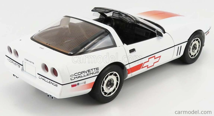 Greenlight Chevrolet Corvette C4 1988 1:18 Bílá Červená