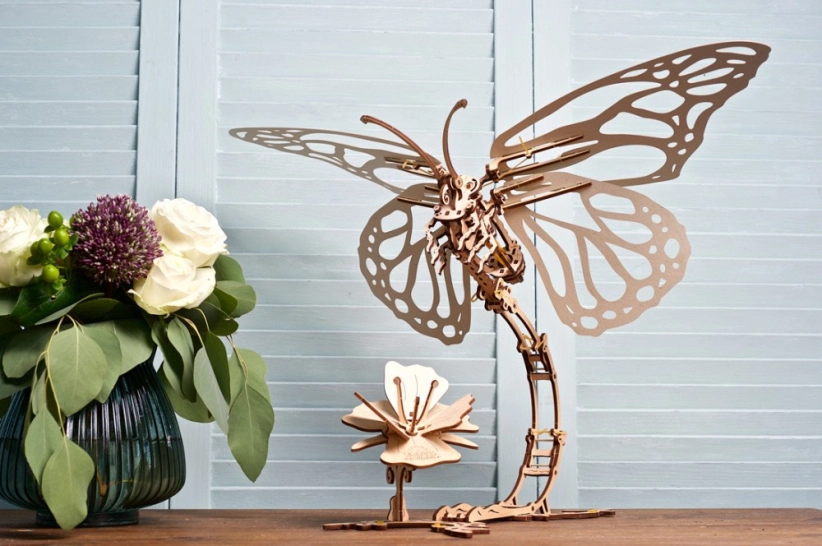 Ugears 3D drevené mechanické puzzle Butterfly