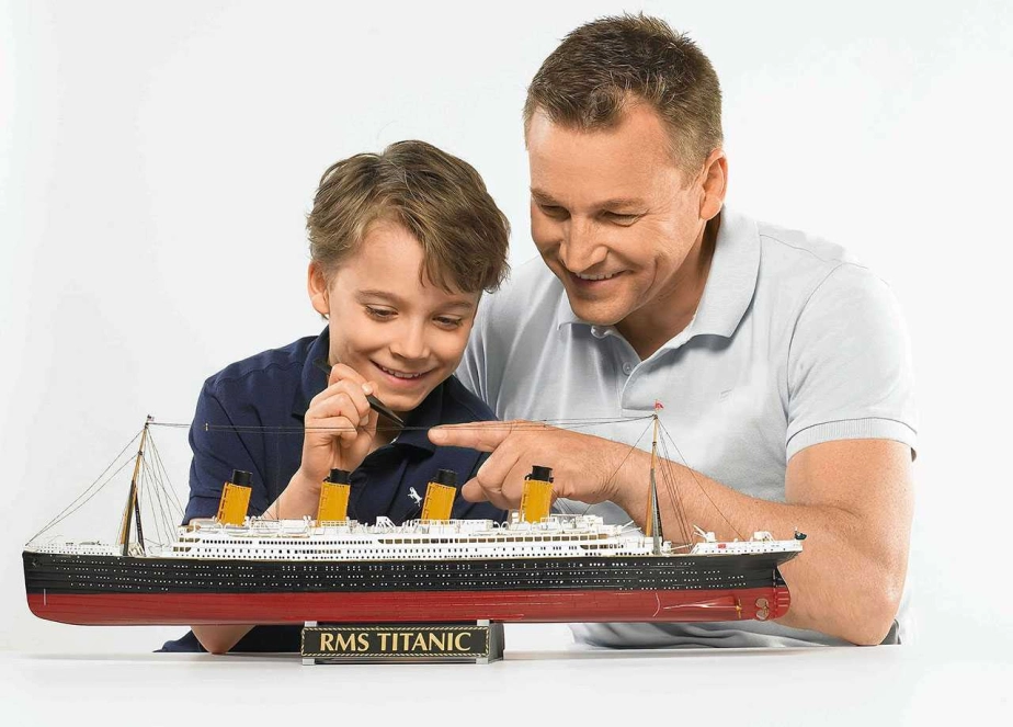 Revell R.M.S. Titanic 100. výročie darčeková sada