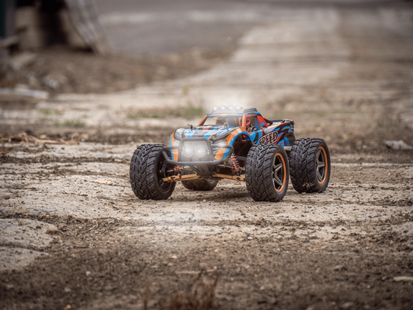 RC auto WL Toys 104009 + náhradná batéria