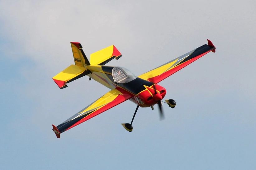 103" Slick 2600 mm 120cc žluto-červeno-čierny