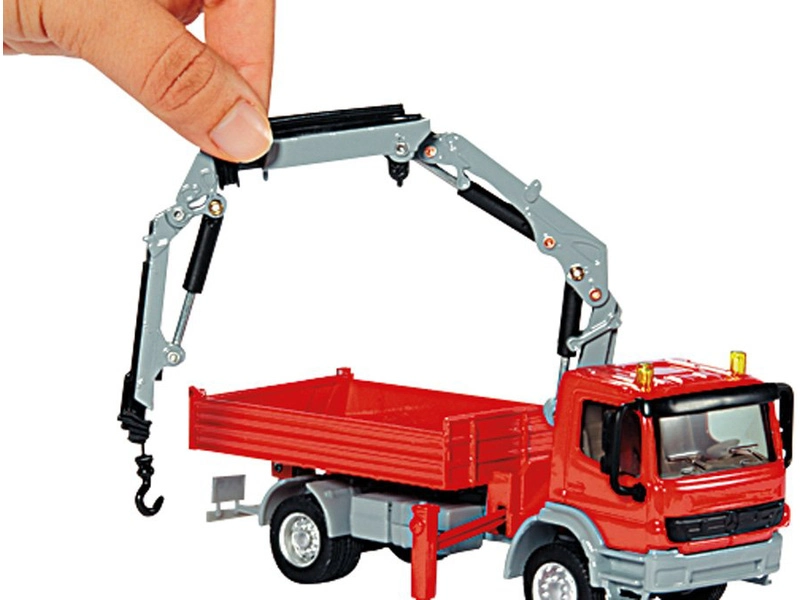 SIKU Super – Mercedes Atego so žeriavom 1:50