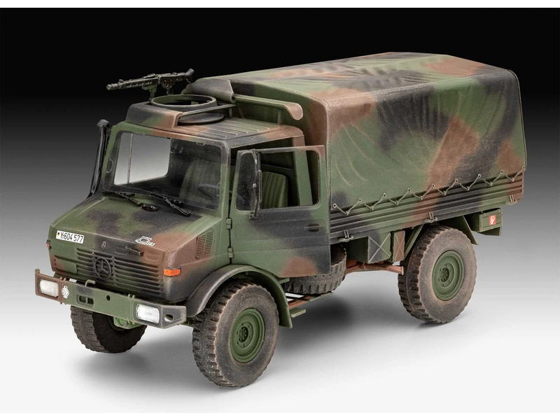 Revell Mercedes-Benz Unimog 2T milgl (1:35)