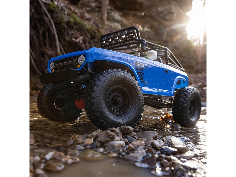 RC auto Axial SCX10 II Deadbolt 1:10 4WD RTR, piesok