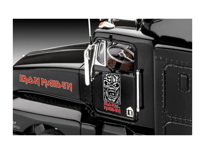 Revell Tour Truck "Iron Maiden" (1:32)