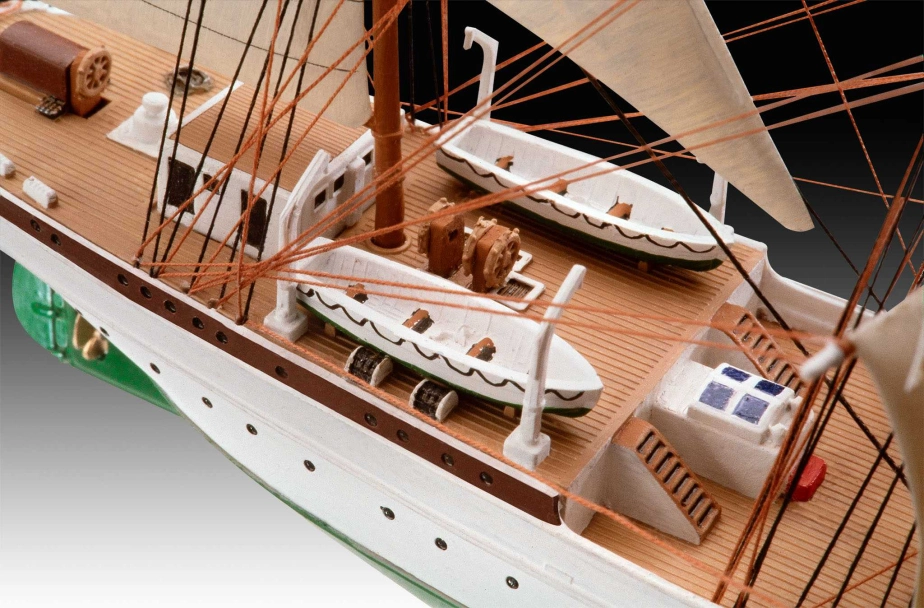 Revell Gorch Fock (1:350) (súprava)