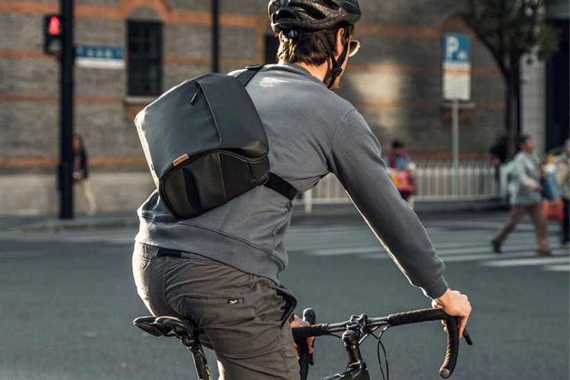 PGYTECH - Taška cez rameno 10L (Obsidian Black)