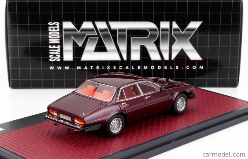 Matrix scale models De tomaso Deauville 2-series 1983 1:43 Red Met