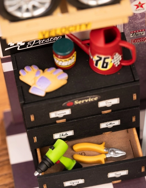 RoboTime miniatura domečku Garáž