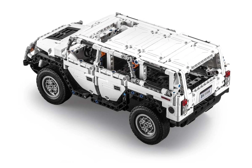 RC stavebnice Hummer H2