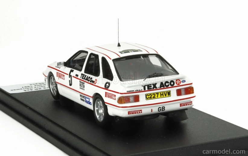 Trofeu Ford england Sierra Xr 4x4 N 5 Rally Švédsko 1987 Kalle Grundel - Terry Harryman 1:43 Biela červená