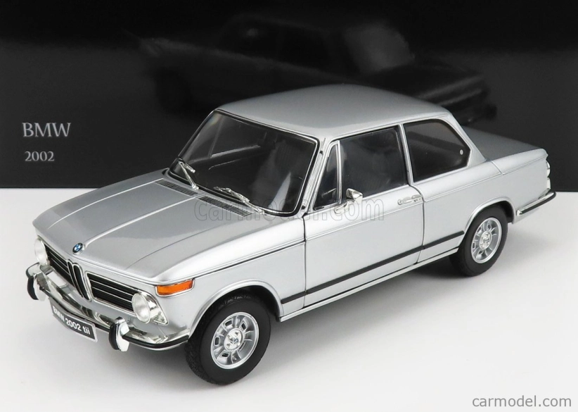 Kyosho BMW 2002tii 1972 1:18 Silver