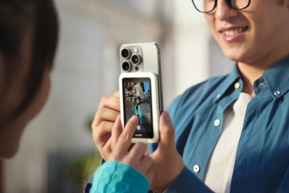 Insta360 Snap Selfie Screen se světlem