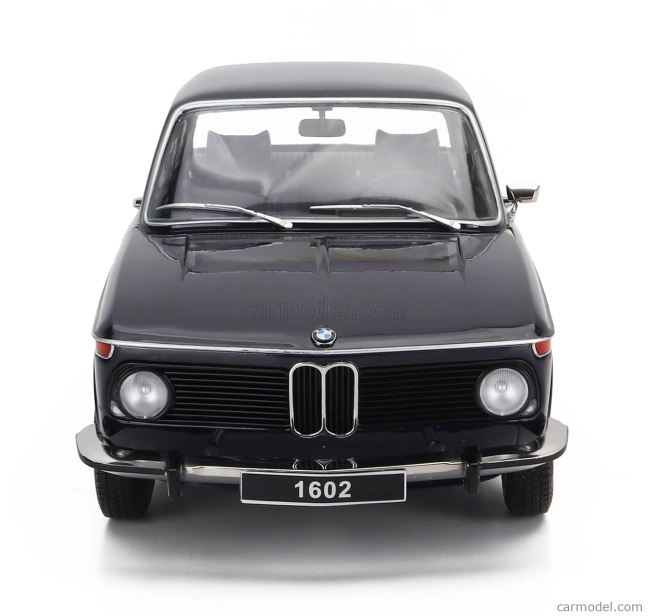 BMW 1602 radu 2 1974 v mierke 1:12 tmavo modrá
