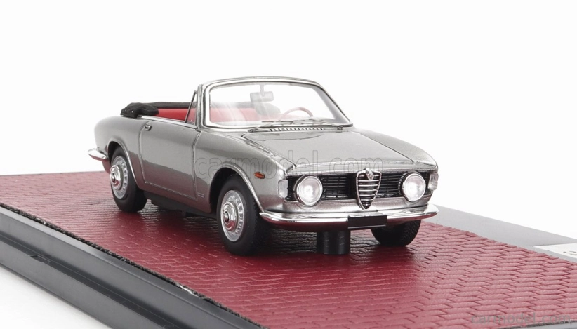 Matrix modely v mierke 1:43 Alfa romeo Giulia Gtc Cabriolet Open 1964 Strieborná