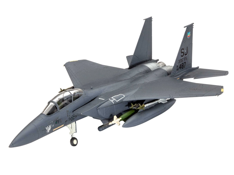 Revell McDonnell F-15E Strike Eagle a bomby (1:144) (štartovacia súprava)
