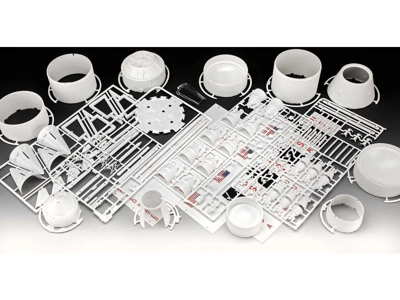 Revell Apollo 11 – Saturn V (1:96)