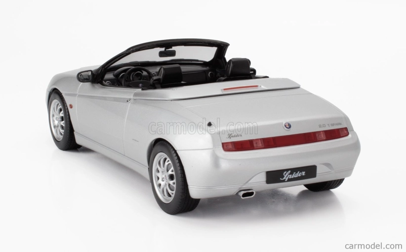 Norev Alfa romeo Spider 2.0 Twin Spark Cariolet Soft-top 1999 1:18 Strieborná