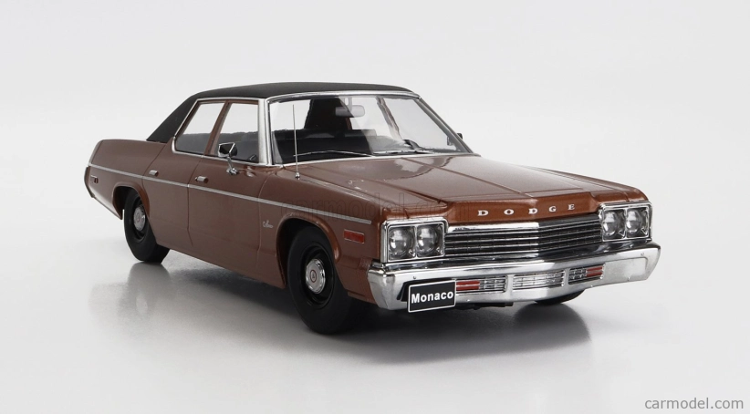 Dodge Monaco 1974 v mierke 1:18 hnedý čierny