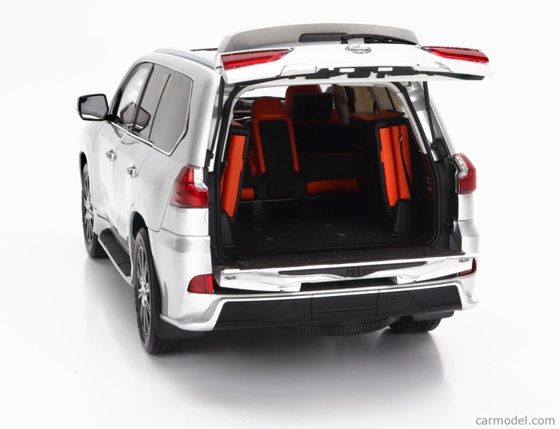LCD model Lexus Lx570 2022 1:18 strieborný