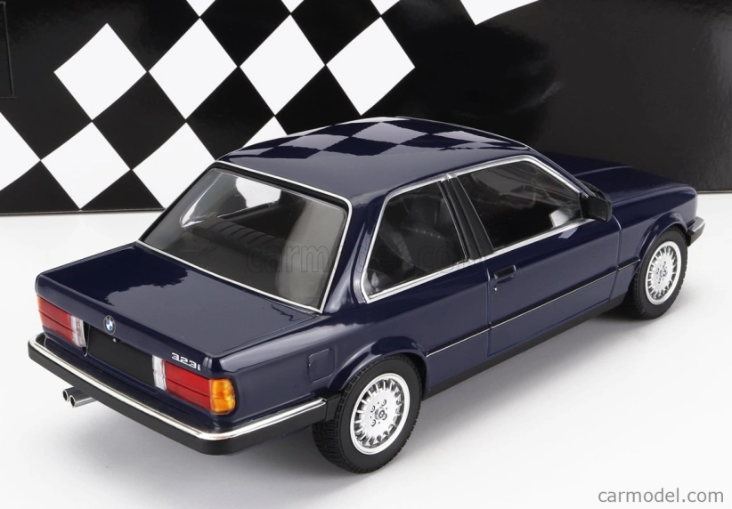 Minichamps BMW radu 3 323i 1982 1:18 modrá