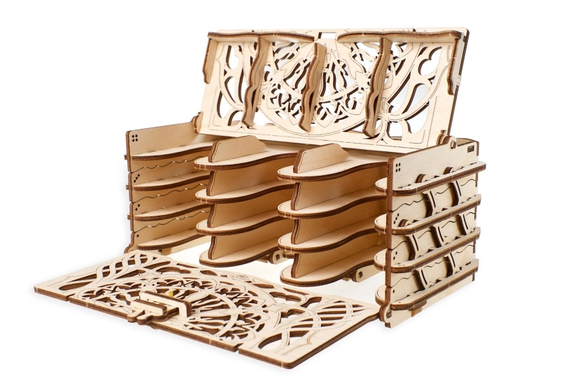 Ugears 3D drevené mechanické puzzle zberateľské karty