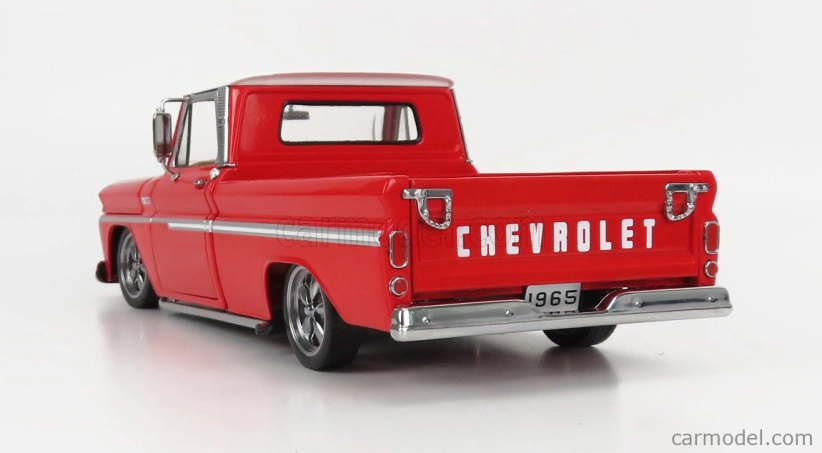 Sun-star Chevrolet C-10 Pick-up Lowrider 2-dverový 1965 1:18 Červená biela