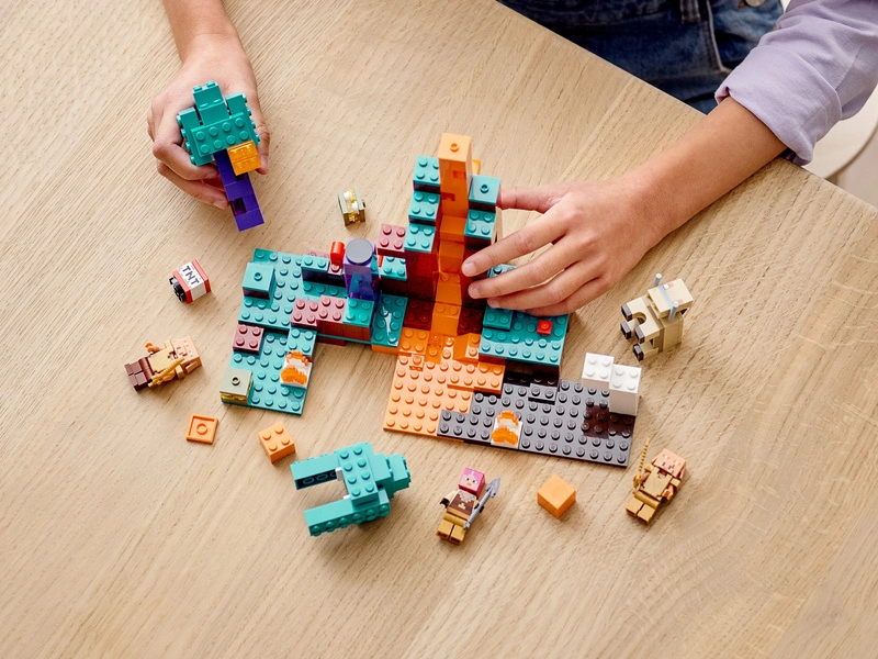 LEGO Minecraft – Podivný les