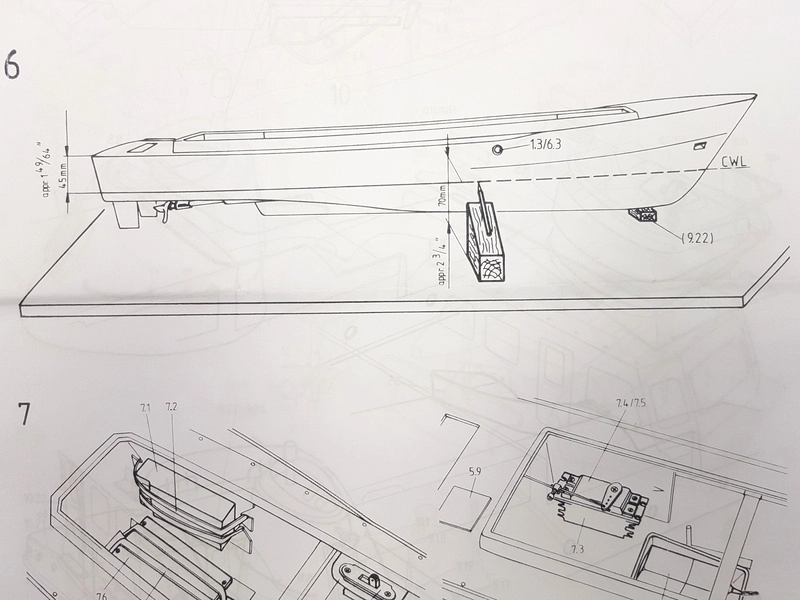 ROMARIN policajný čln W3 s doplnkami 1:25 kit