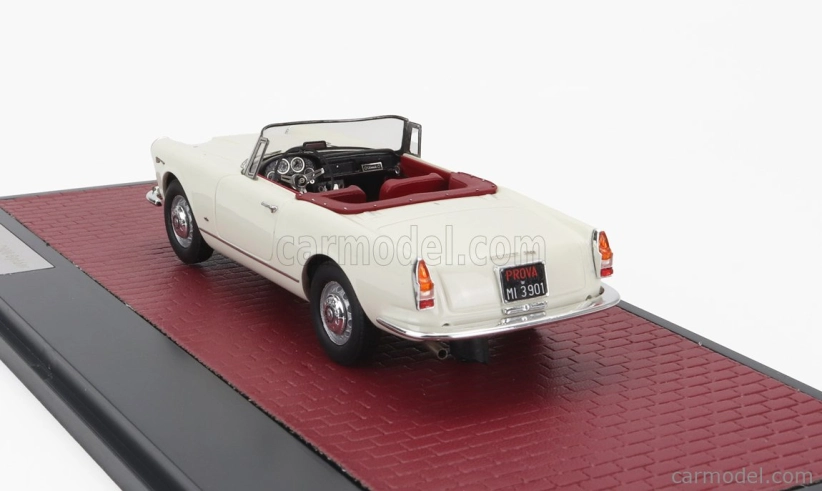 Matrix modely v mierke Alfa romeo 2600 Spider Cabriolet Open 1962 1:43 Biela