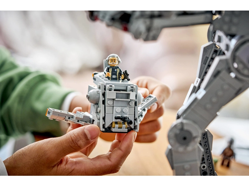 LEGO Star Wars - AT-AT™ s a INT-4 z Imperiálního zůstatku