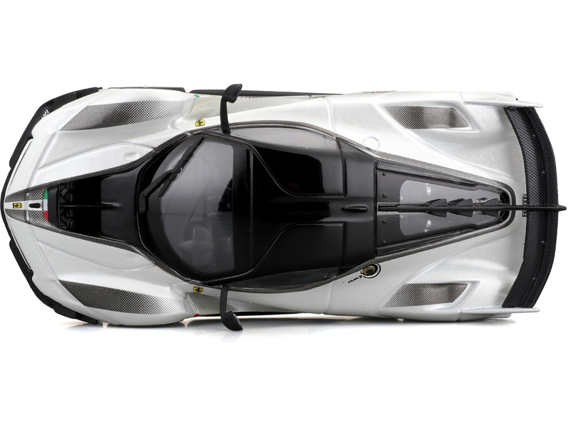 Bburago Ferrari Fxx-k Evo Hybrid 6.3 V12 1050hp 2017 1:43, červená