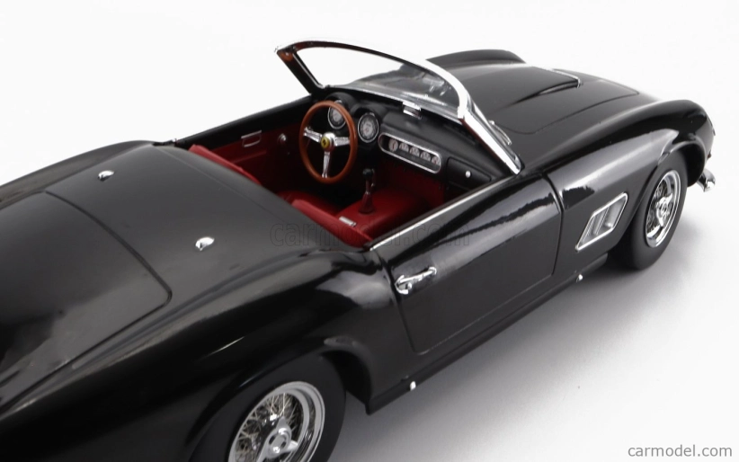 Ferrari 250gt California Spider v mierke kk s pevnou strechou 1960 1:18 čierna