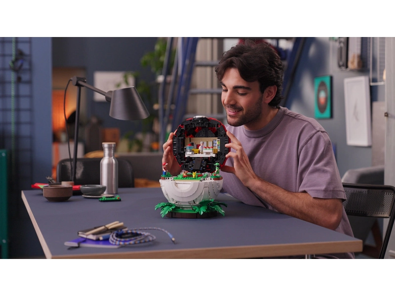 LEGO Pokémon - Poké Ball s ikonickými okamihmi Trénerov