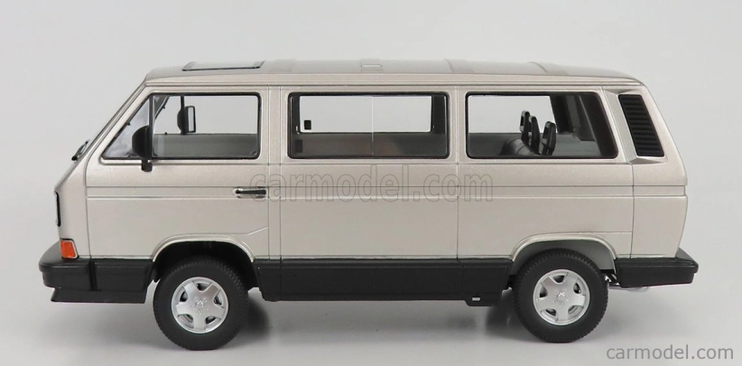 Kk-scale Volkswagen T3 Minibus Multivan Magnum 1987 1:18 Silver