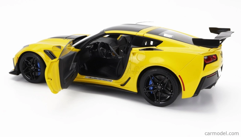 Autoart Chevrolet Corvette C7 Zr1 2017 1:18 Závodní Žlutá